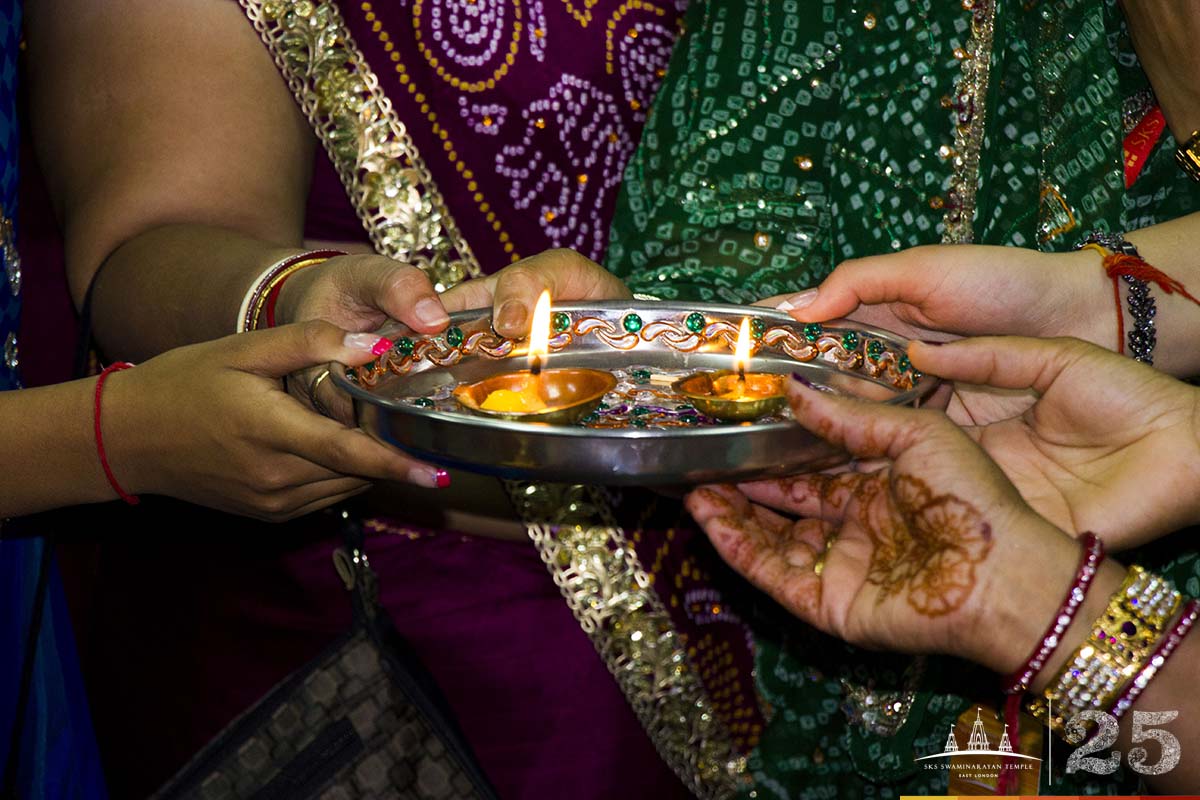 ©1987-2017 SKS Swaminarayan Temple East London